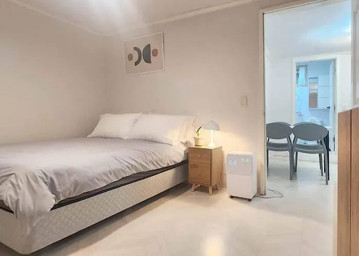 마이리틀 White Linen House