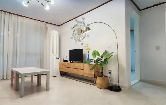 アパート 마이리틀 White Linen House ソウル特別市