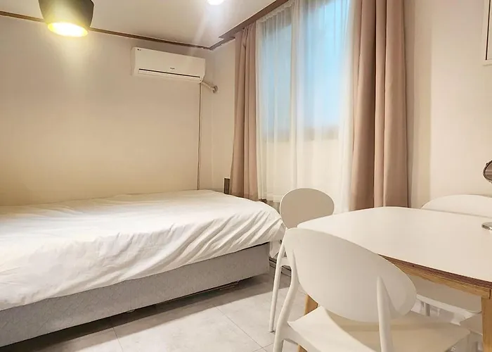 마이리틀 White Linen House *